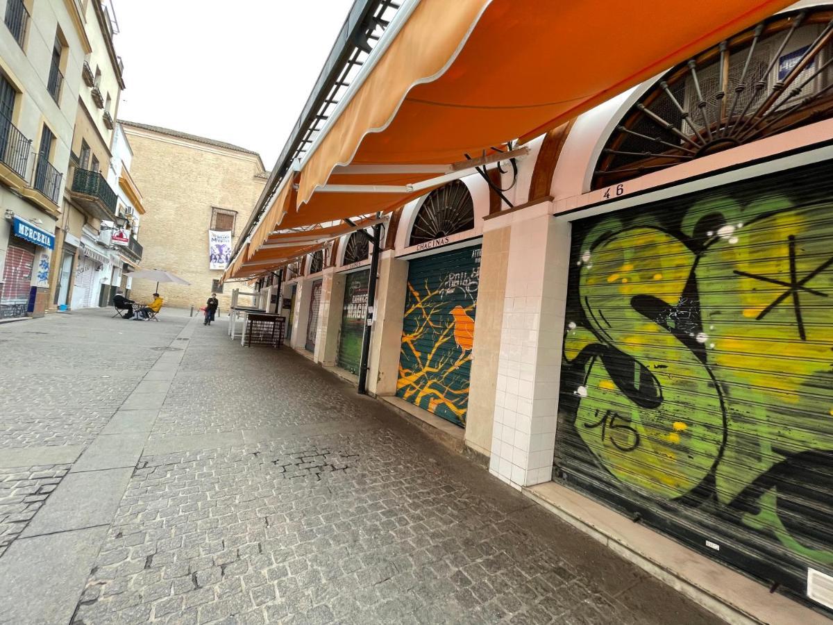 Luminoso Piso Junto Al Mercado De Feria Севиля Екстериор снимка